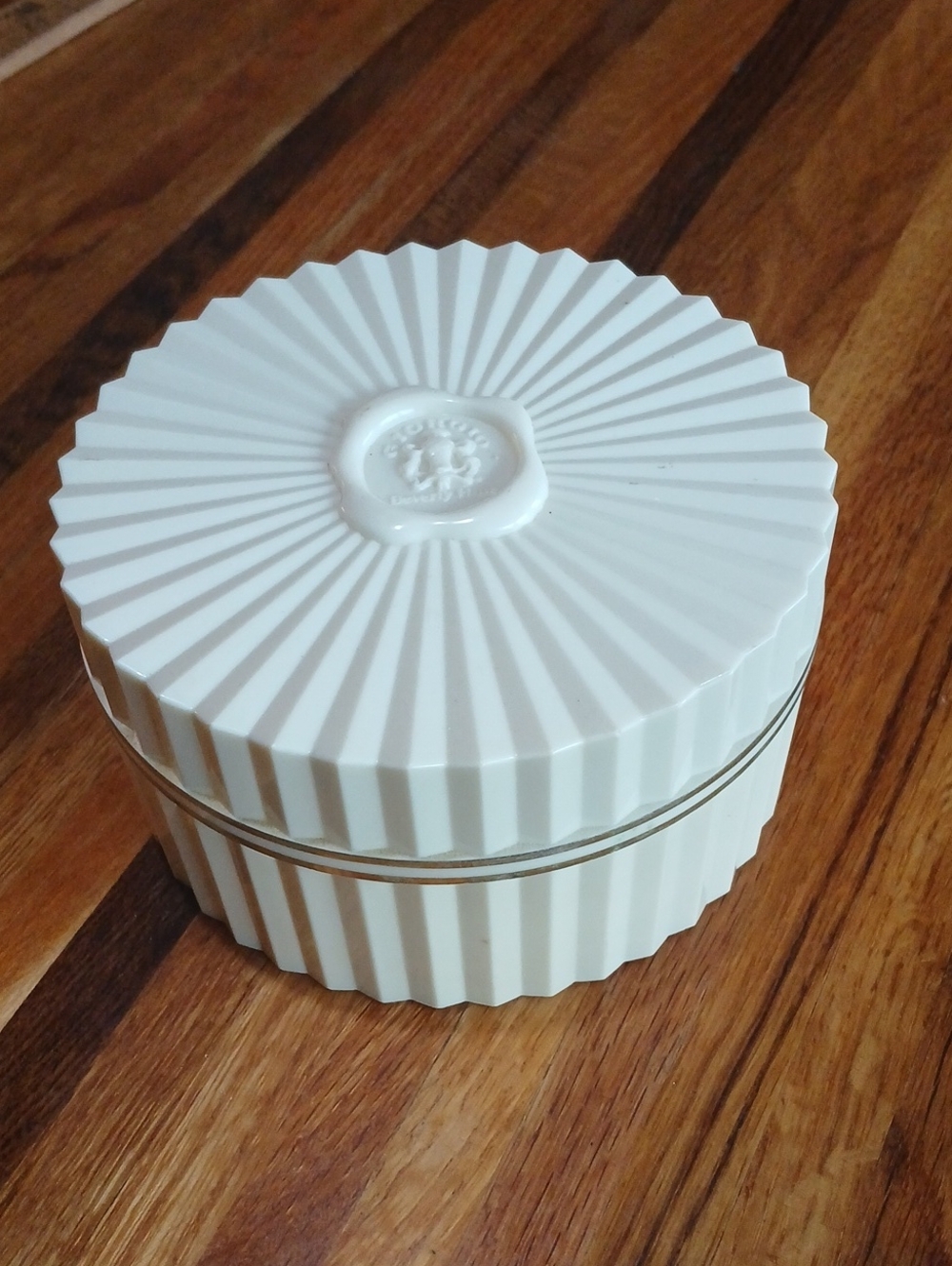 Vintage Giorgio Beverly Hills Extraordinary Perfumed Dusting Powder Case